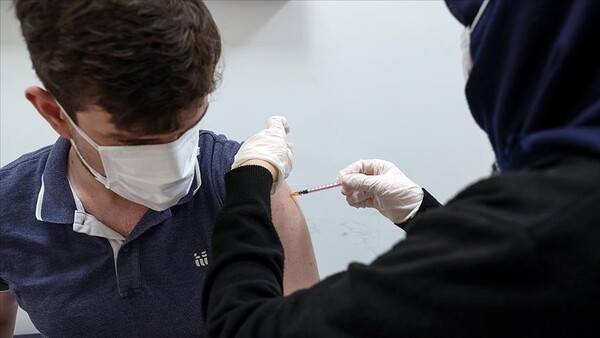 فتح باب التطعيم لفئة اليافعين في تركيا