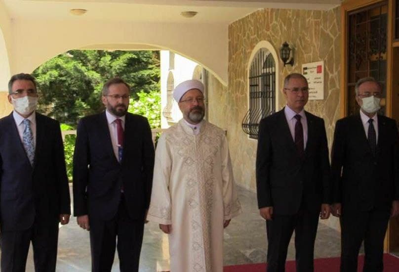 رئيس الشؤون الدينية التركي يواصل تضامنه مع فلسطين